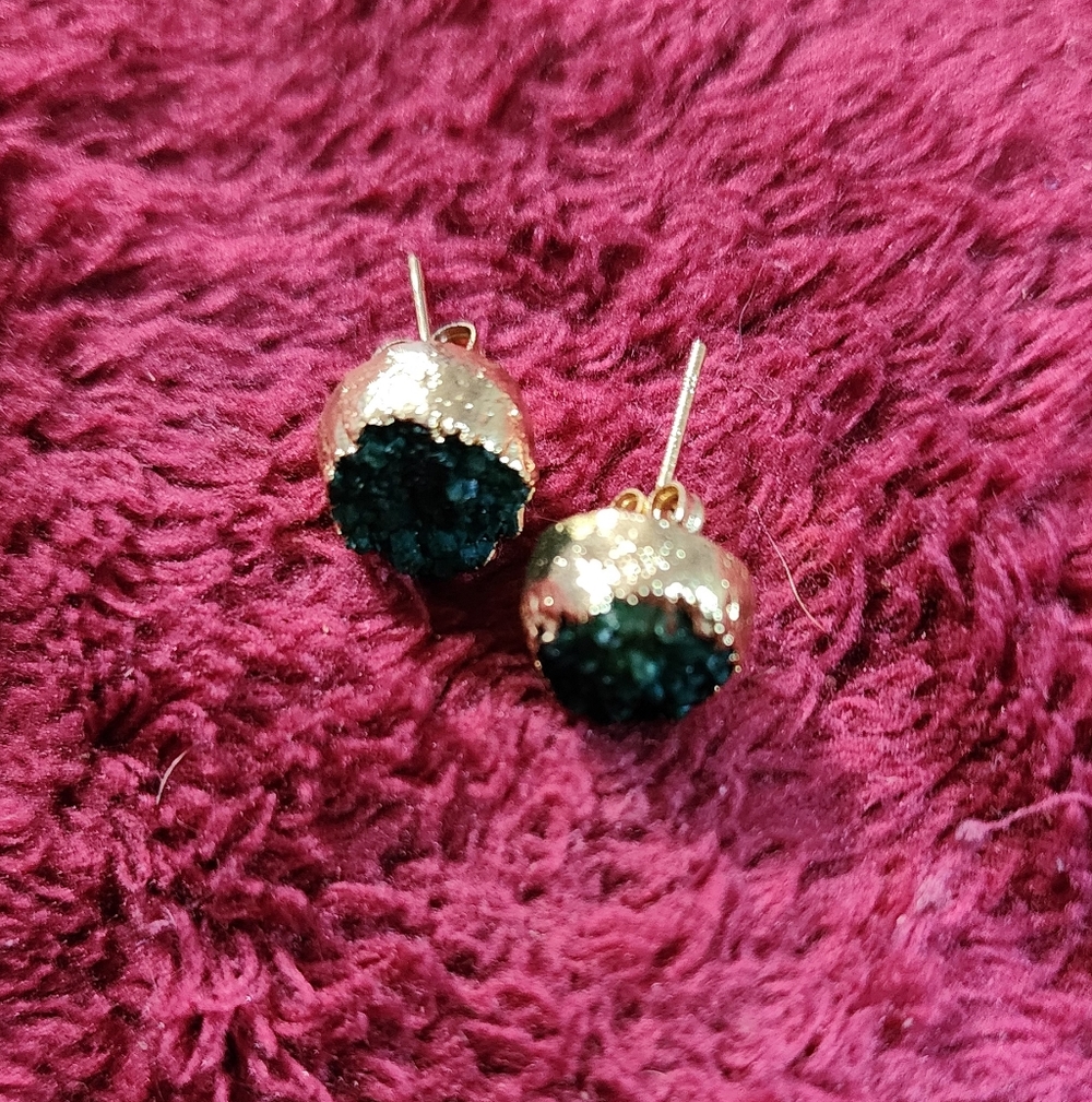Elegant Gold and Green Druzy Earrings